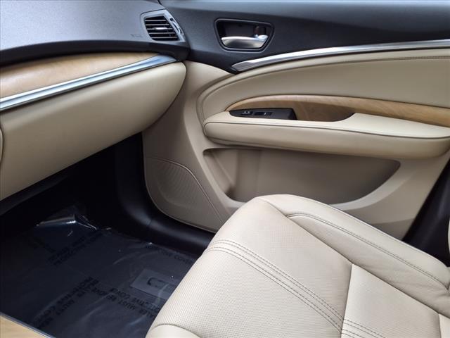 Photo of 2020 Platinum White Pearl Acura MDX