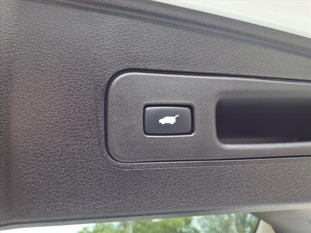 Photo of 2020 Platinum White Pearl Acura MDX