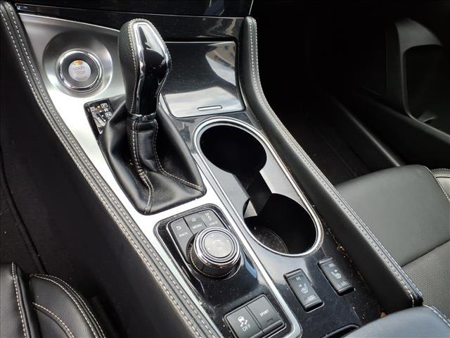 Photo of 2023 Pearl White Tricoat Nissan Maxima