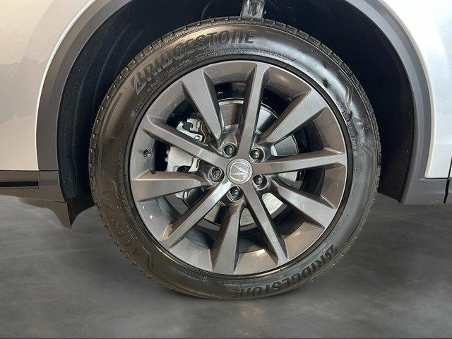 Photo of 2025 Lunar Silver Metallic Acura MDX