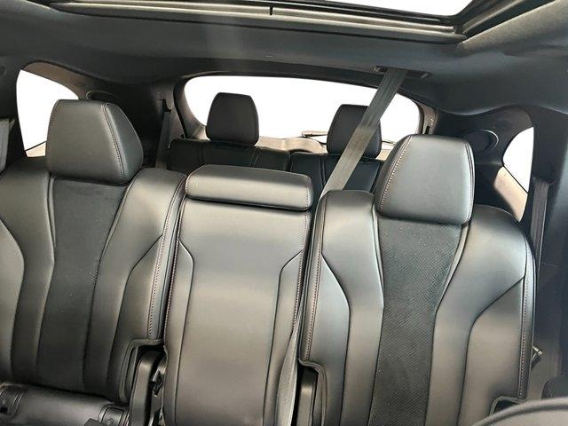 Photo of 2025 Lunar Silver Metallic Acura MDX