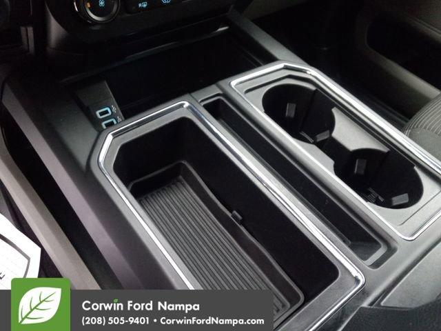 Photo of 2017 Oxford White Ford F-150