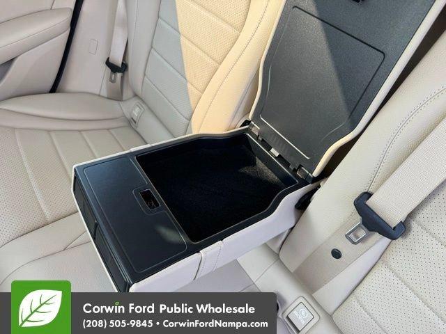 Photo of 2020 Graphite Gray Metallic Mercedes-Benz GLC 300