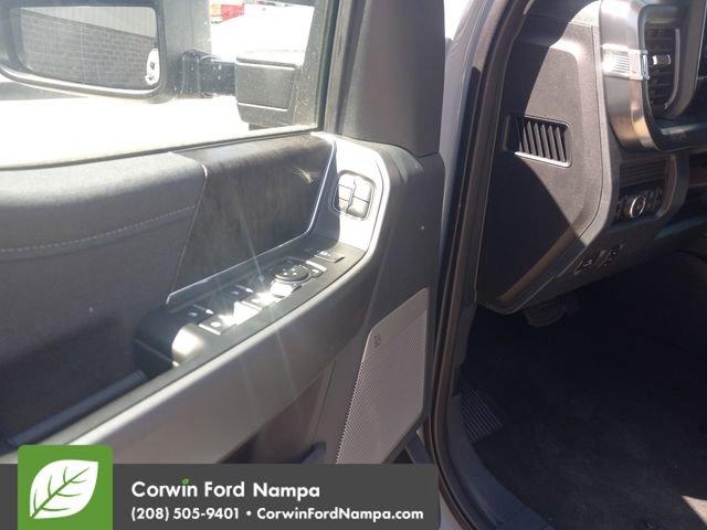 Photo of 2025 Glacier Gray Metallic Tri-Coat Ford F-350