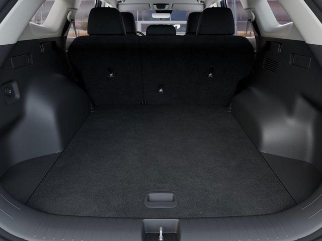 Photo of 2026 Glacial White Pearl Kia Sportage