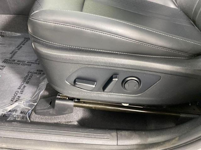 Photo of 2022 Wolf Gray Kia Sorento