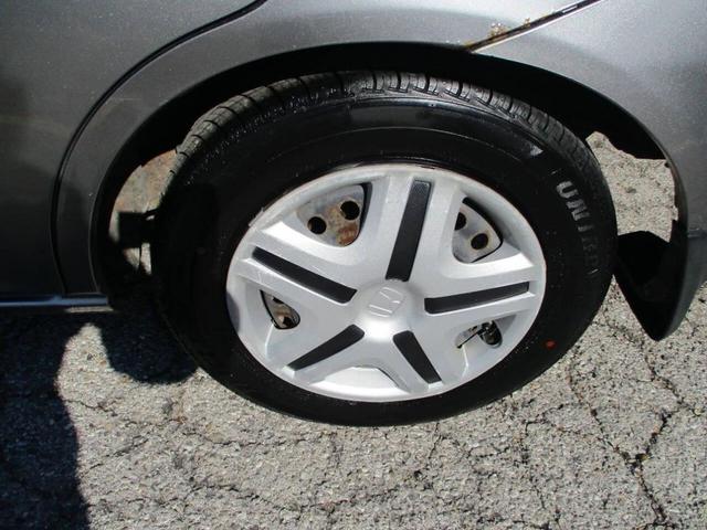 Photo of 2008 Gray Honda Fit