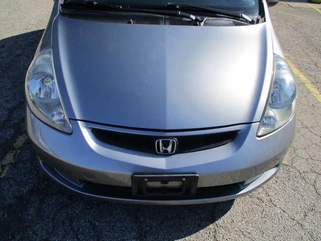 Photo of 2008 Gray Honda Fit