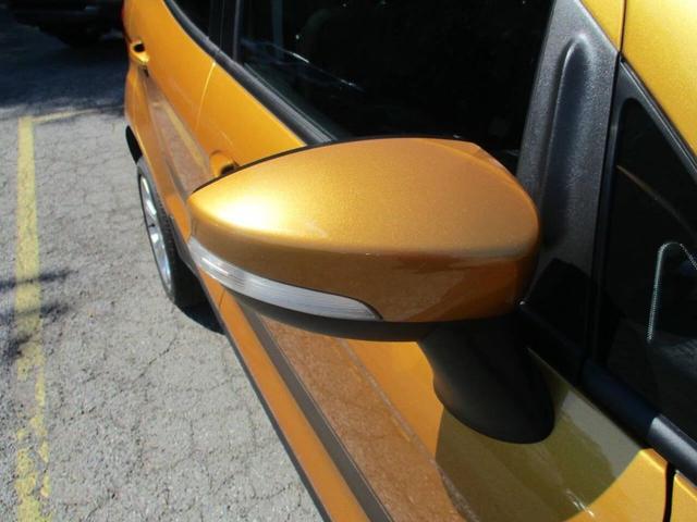 Photo of 2021 Luxe Yellow Ford EcoSport