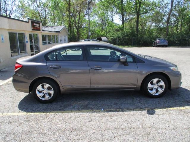 Photo of 2014 Gray Honda Civic