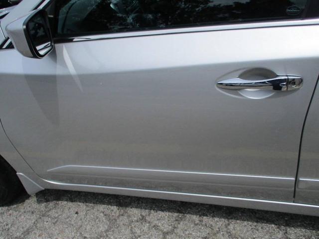 Photo of 2015 Brilliant Silver Nissan Altima
