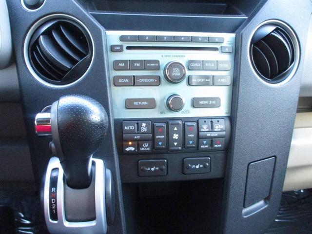 Photo of 2011 Taffeta White Honda Pilot