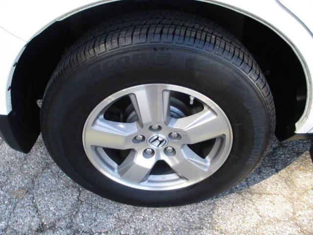 Photo of 2011 Taffeta White Honda Pilot
