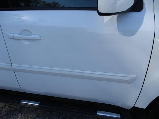 Photo of 2011 Taffeta White Honda Pilot