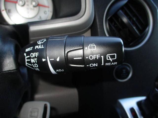 Photo of 2011 Taffeta White Honda Pilot