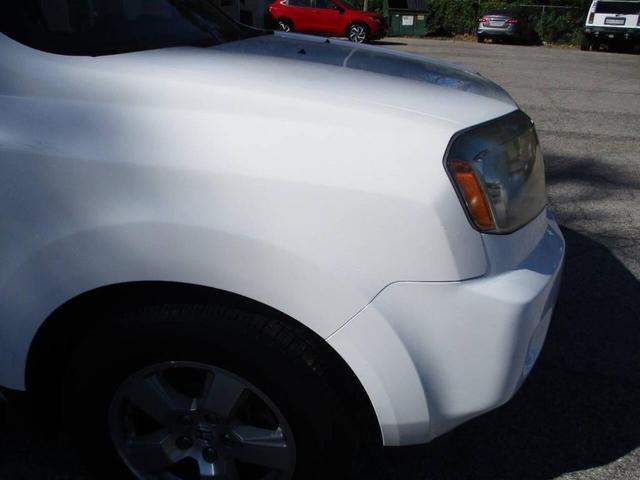 Photo of 2011 Taffeta White Honda Pilot