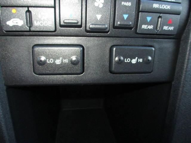 Photo of 2011 Taffeta White Honda Pilot