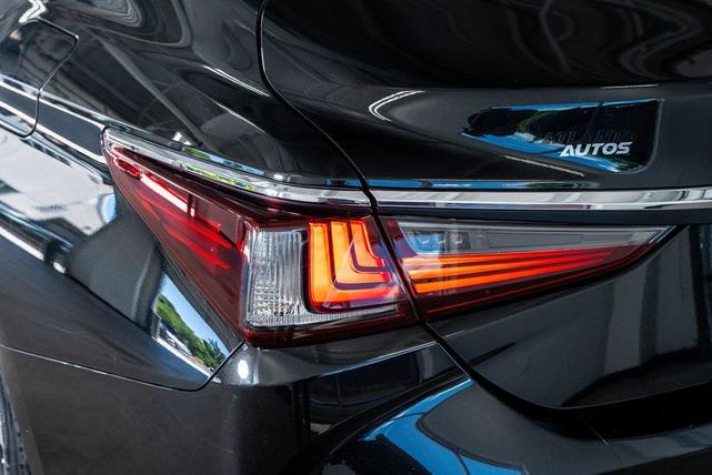 Photo of 2021 Caviar Lexus ES 350