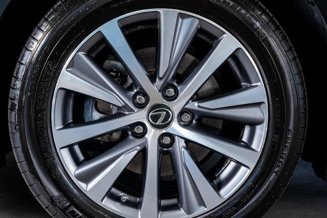 Photo of 2021 Caviar Lexus ES 350