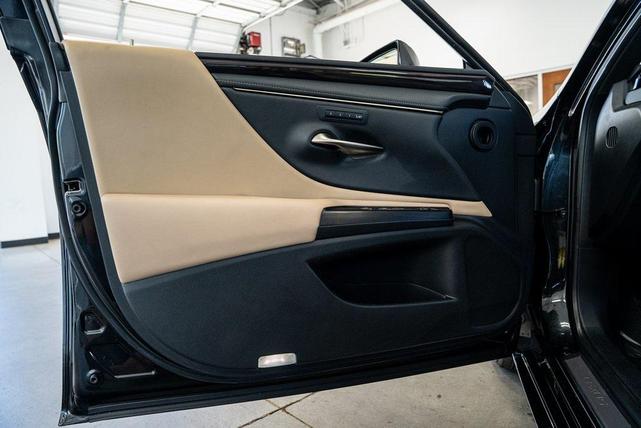 Photo of 2021 Caviar Lexus ES 350