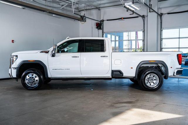 Photo of 2024 Summit White GMC Sierra 3500