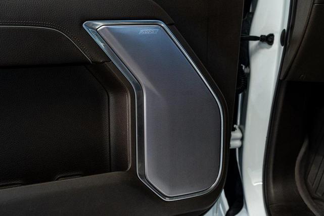 Photo of 2024 Summit White GMC Sierra 3500