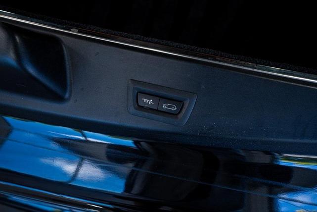 Photo of 2023 Sapphire Black Rolls-Royce Cullinan
