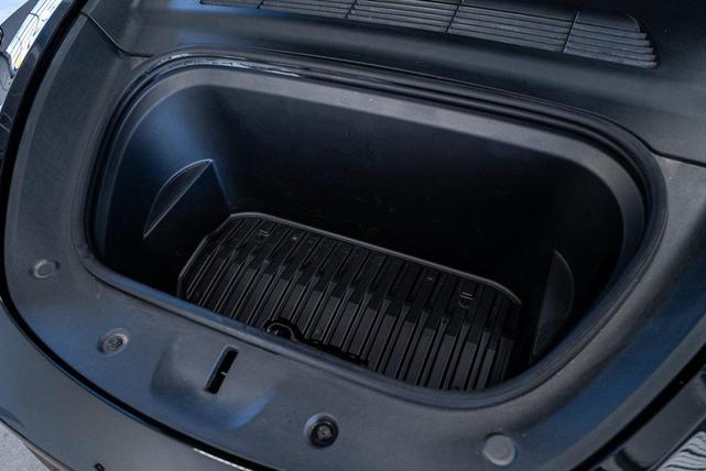 Photo of 2022 Solid Black Tesla Model Y