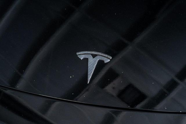 Photo of 2022 Solid Black Tesla Model Y