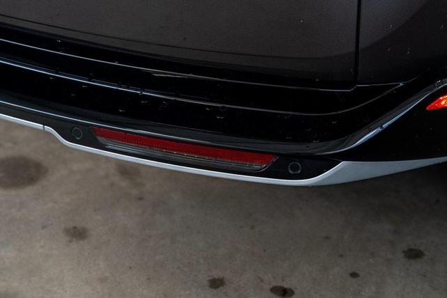 Photo of 2023 Gray Land Rover Range Rover