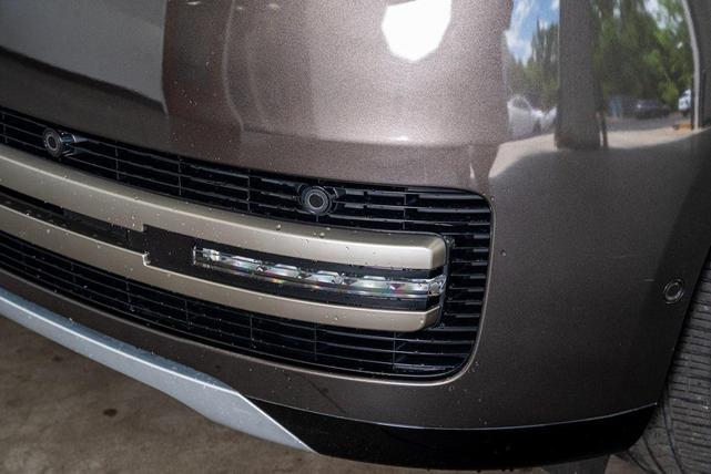 Photo of 2023 Gray Land Rover Range Rover