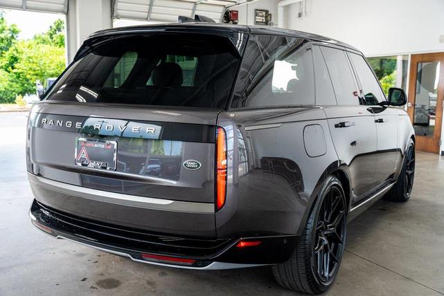 Photo of 2023 Gray Land Rover Range Rover