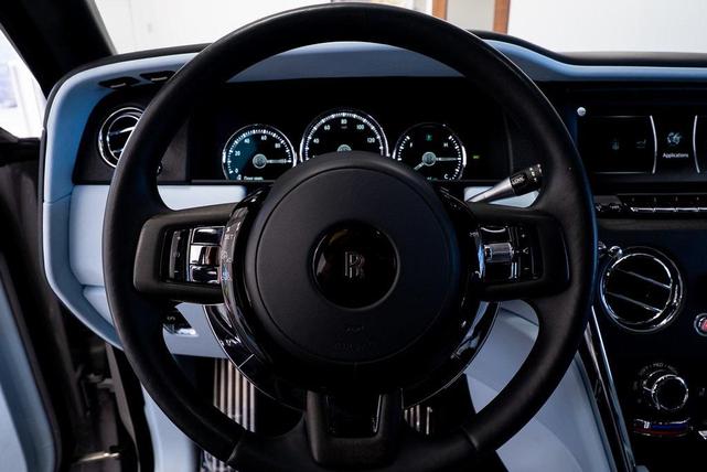 Photo of 2022 Gray Rolls-Royce Cullinan