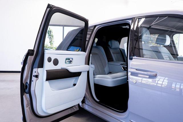 Photo of 2022 Gray Rolls-Royce Cullinan