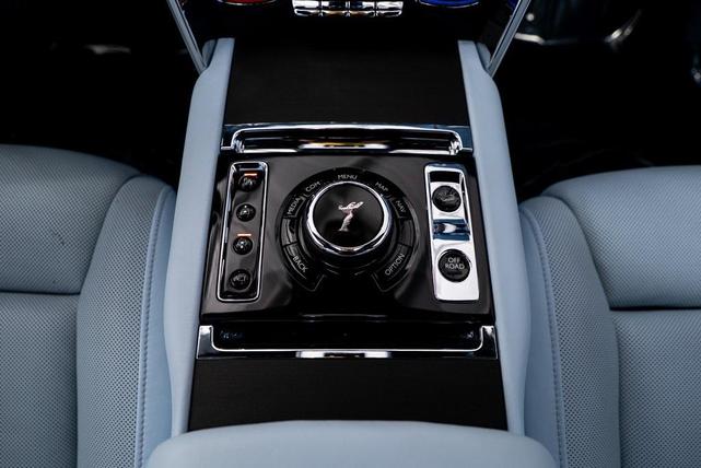 Photo of 2022 Gray Rolls-Royce Cullinan