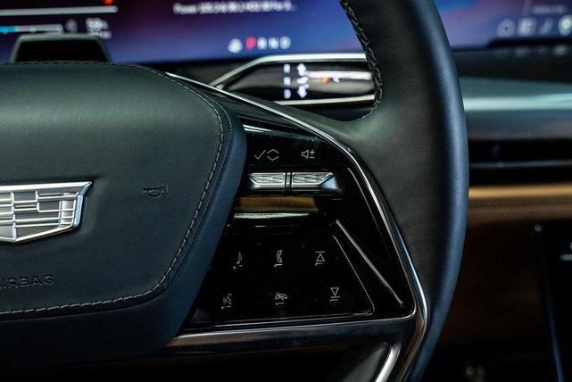 Photo of 2025 Summit White Cadillac Escalade IQ