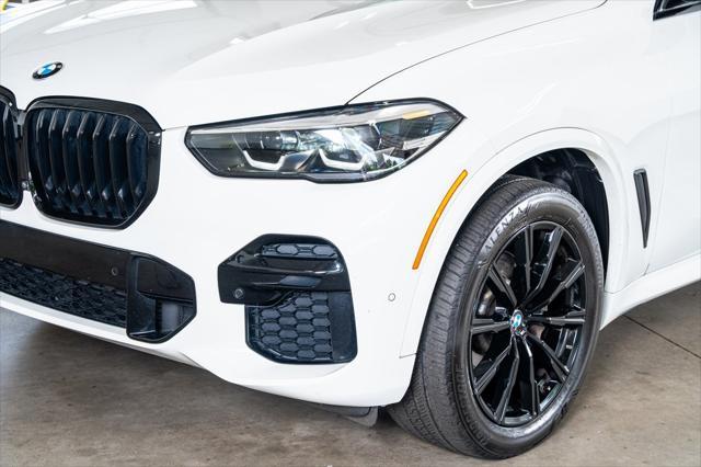 Photo of 2022 Alpine White BMW X5
