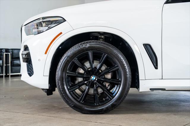 Photo of 2022 Alpine White BMW X5