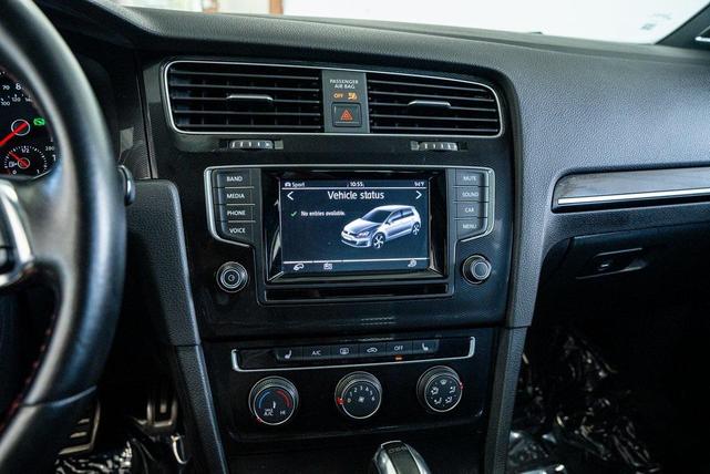 Photo of 2015 Pure White Volkswagen Golf GTI
