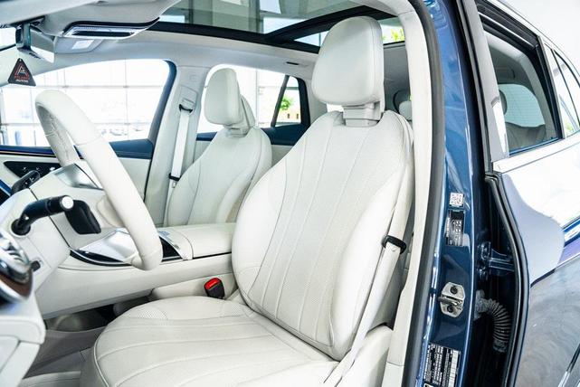 Photo of 2024 Twilight Blue Metallic Mercedes-Benz EQE 350