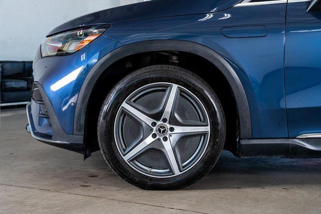Photo of 2024 Twilight Blue Metallic Mercedes-Benz EQE 350