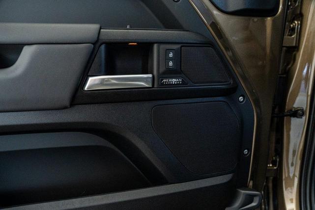 Photo of 2025 Bronze Land Rover Defender