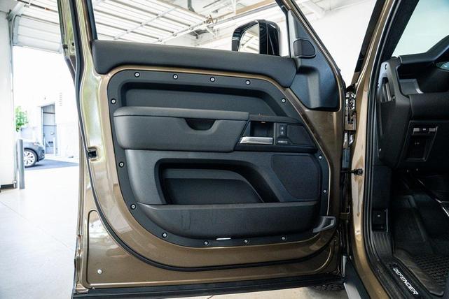 Photo of 2025 Bronze Land Rover Defender