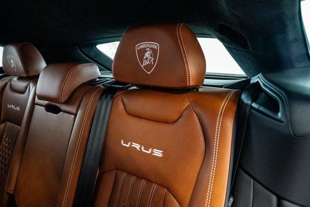 Photo of 2024 Blu Notte Metallic Lamborghini Urus