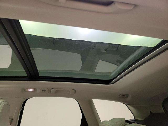 Photo of 2022 Red Volvo XC60