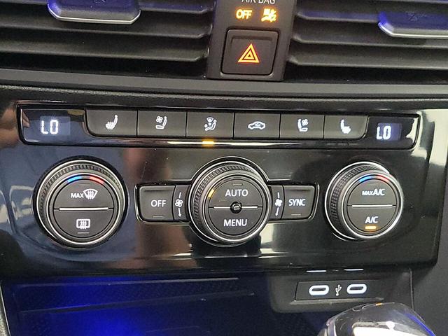 Photo of 2024 Blue Volkswagen Jetta