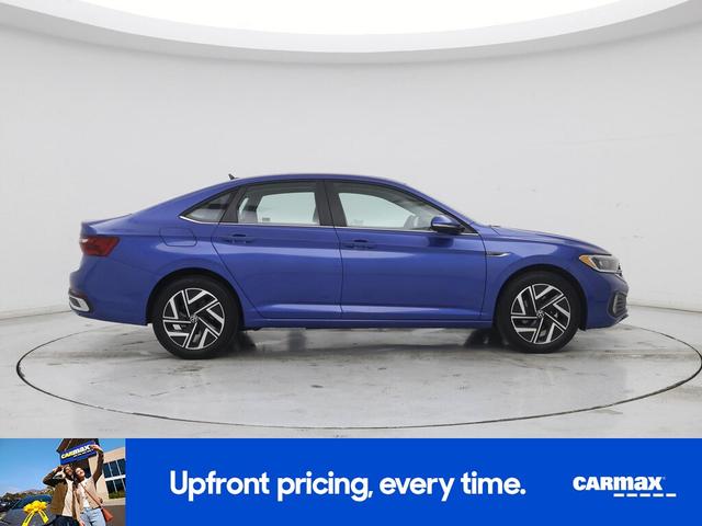 Photo of 2024 Blue Volkswagen Jetta