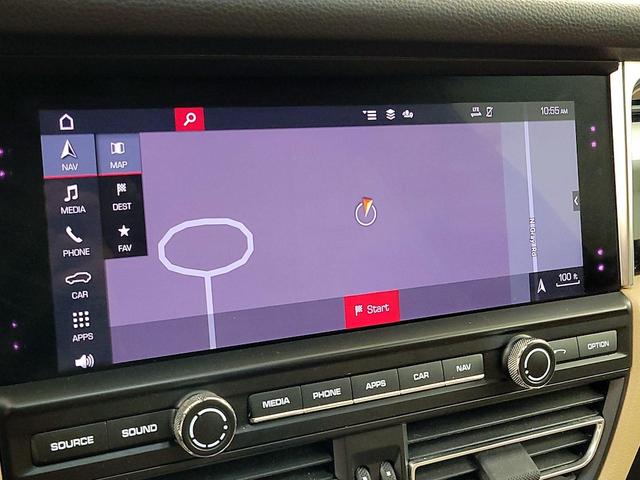 Photo of 2021 Black Porsche Macan