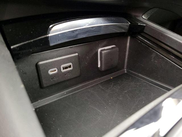 Photo of 2023 White Buick Envision