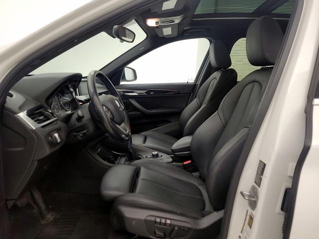 Photo of 2017 White BMW X1
